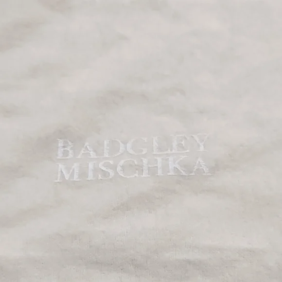 Badgley Mischka Cream Dust Bag - Picture 3 of 7